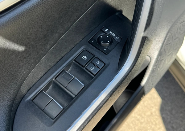 Toyota RAV4 cena 146999 przebieg: 64915, rok produkcji 2019 z Ostrów Mazowiecka małe 781